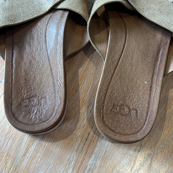 Ugg size 10 leather cross slides gold - Picture 7 of 12